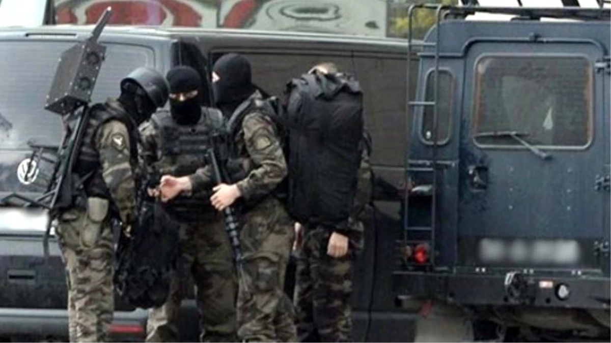 Antalya, Eskişehir ve İzmir\'de DHKP-C Operasyonu: 32 Gözaltı