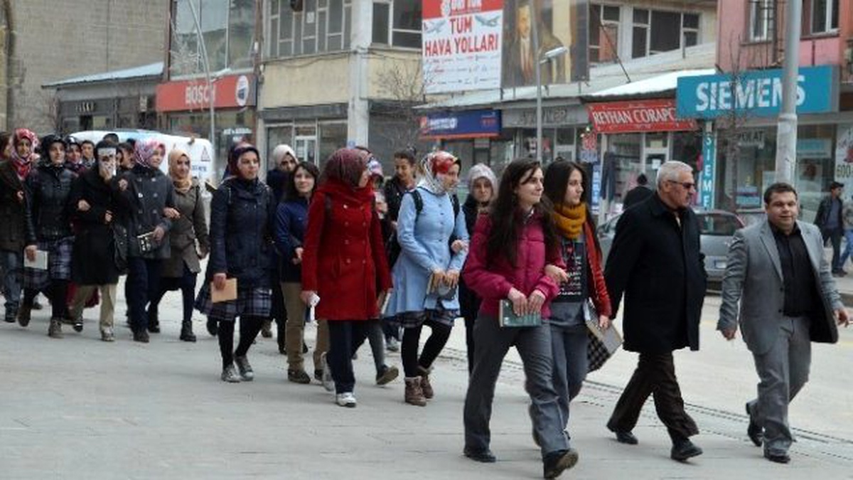 Erzurum Kütüphane Haftasını Okuyarak Kutladı