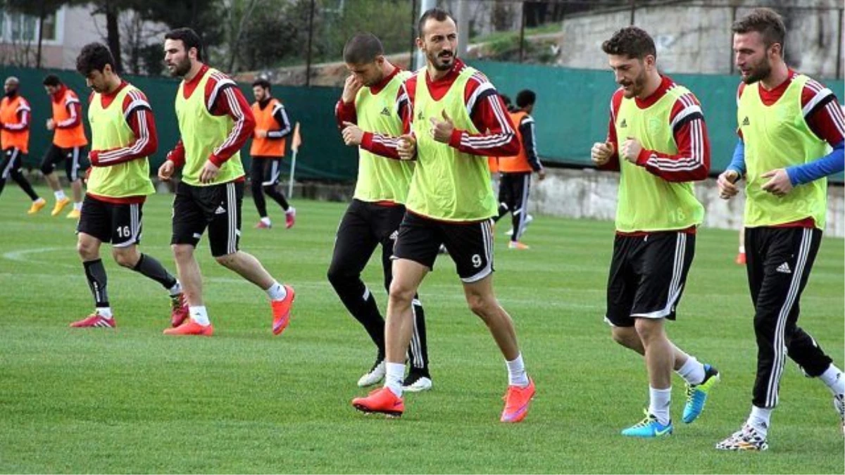 Karabükspor\'da Galatasaray Maçının Hazırlıkları Sürdü