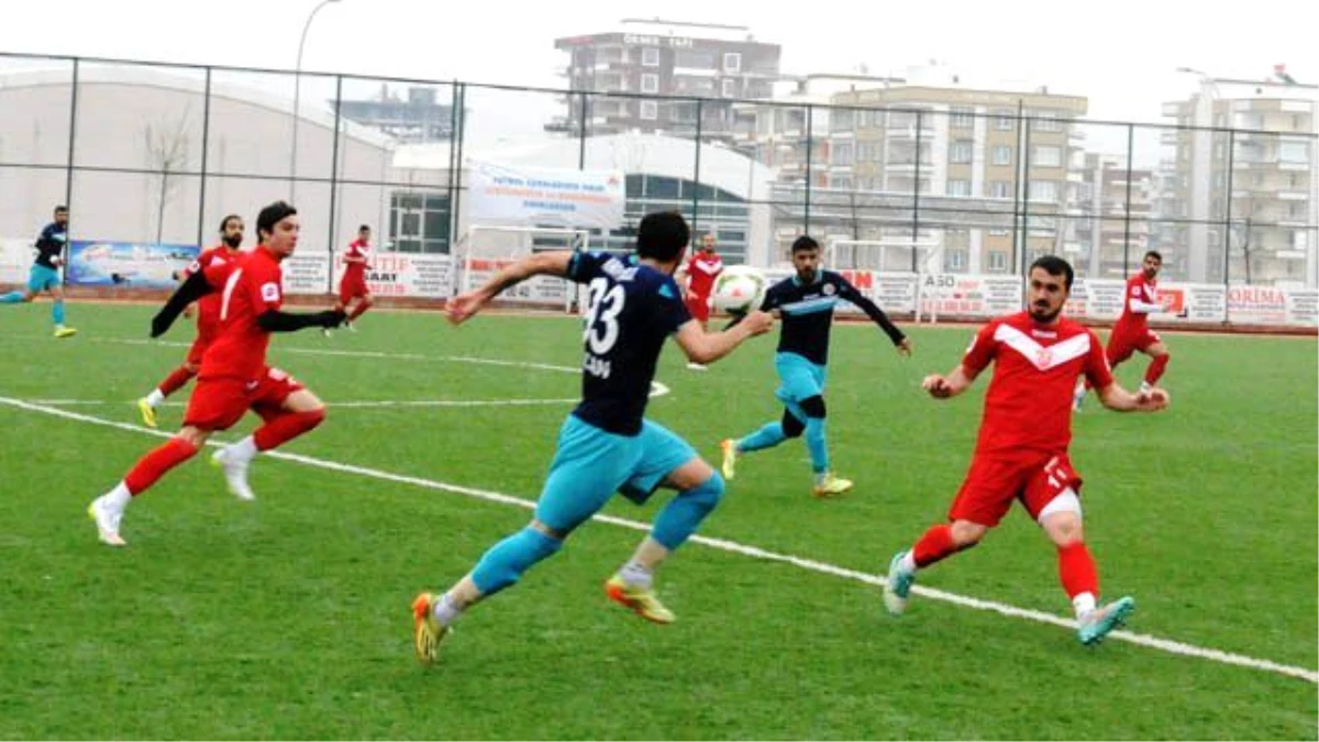 Karaköprü Belediyespor, Elbistan\'ı Rahat Geçti