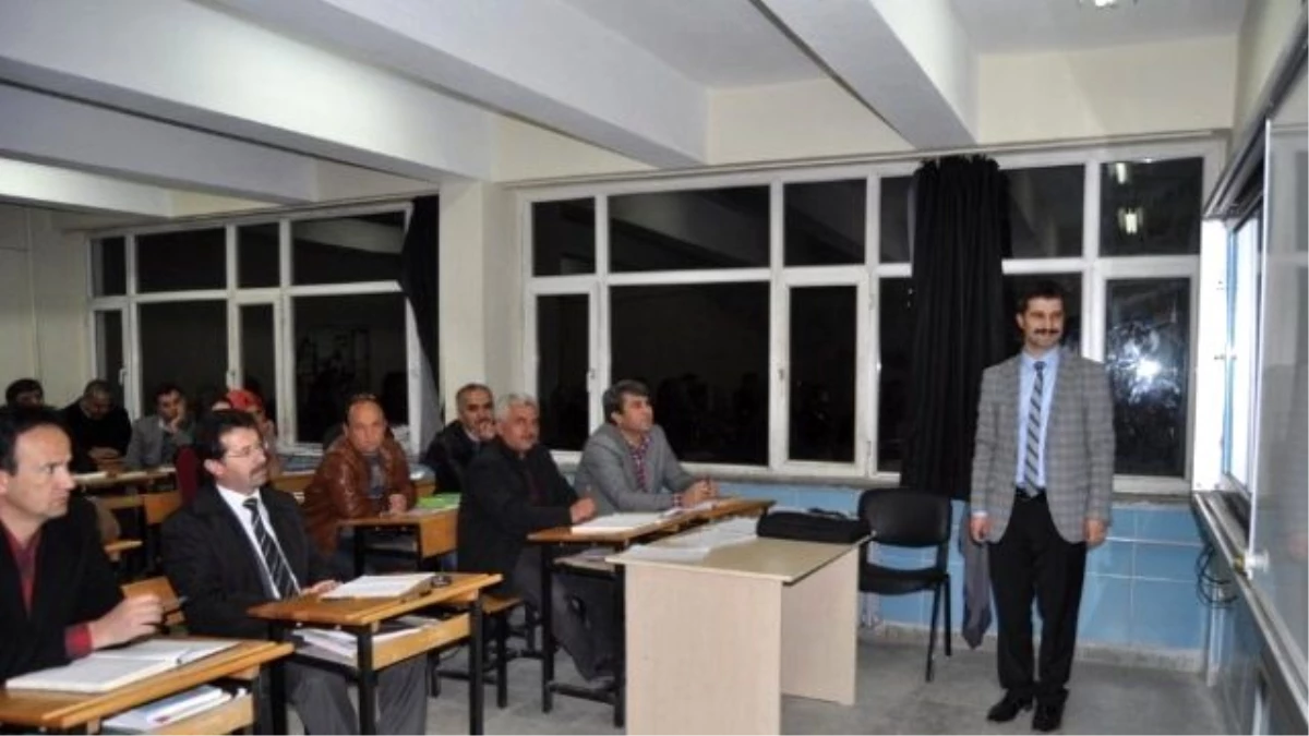 Korkuteli\'de Milli Eğitim Personeline Osmanlıca Kursu