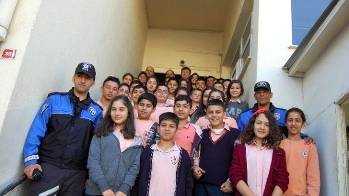 Öğrenciler Mobeseyi İnceledi