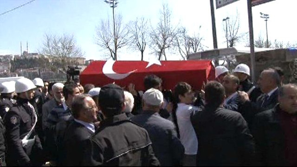 Şehit Savcı Kiraz, Eyüp\'te Toprağa Verildi
