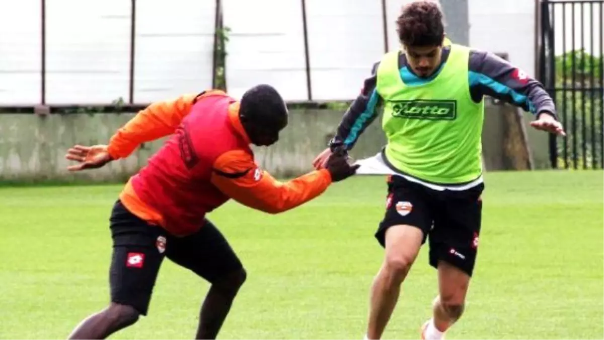 Adanaspor\'da, Denizlispor Maçı Hazırlıkları Sürüyor