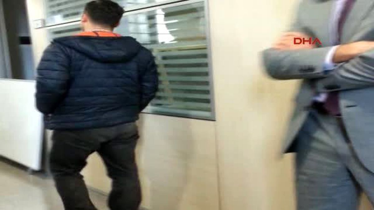 Adliye Girişlerinde "Arama" Kavgası