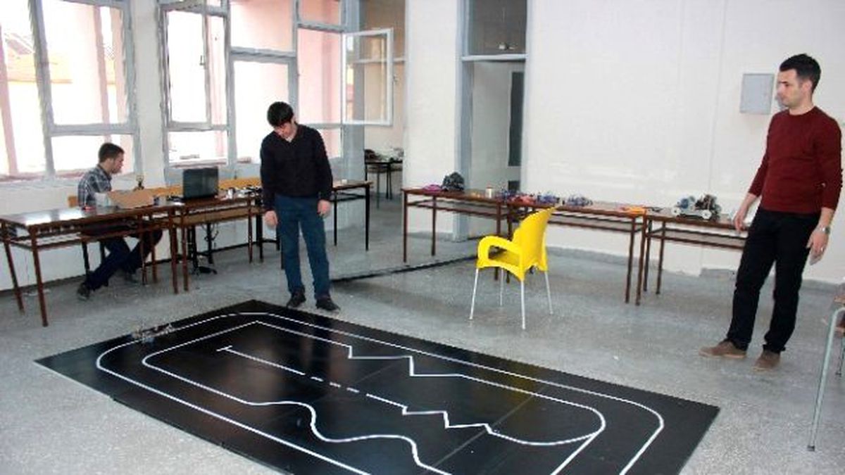 Cbü Soma Meslek Yüksekokulu Kalifiye Bireyler Yetiştiriyor