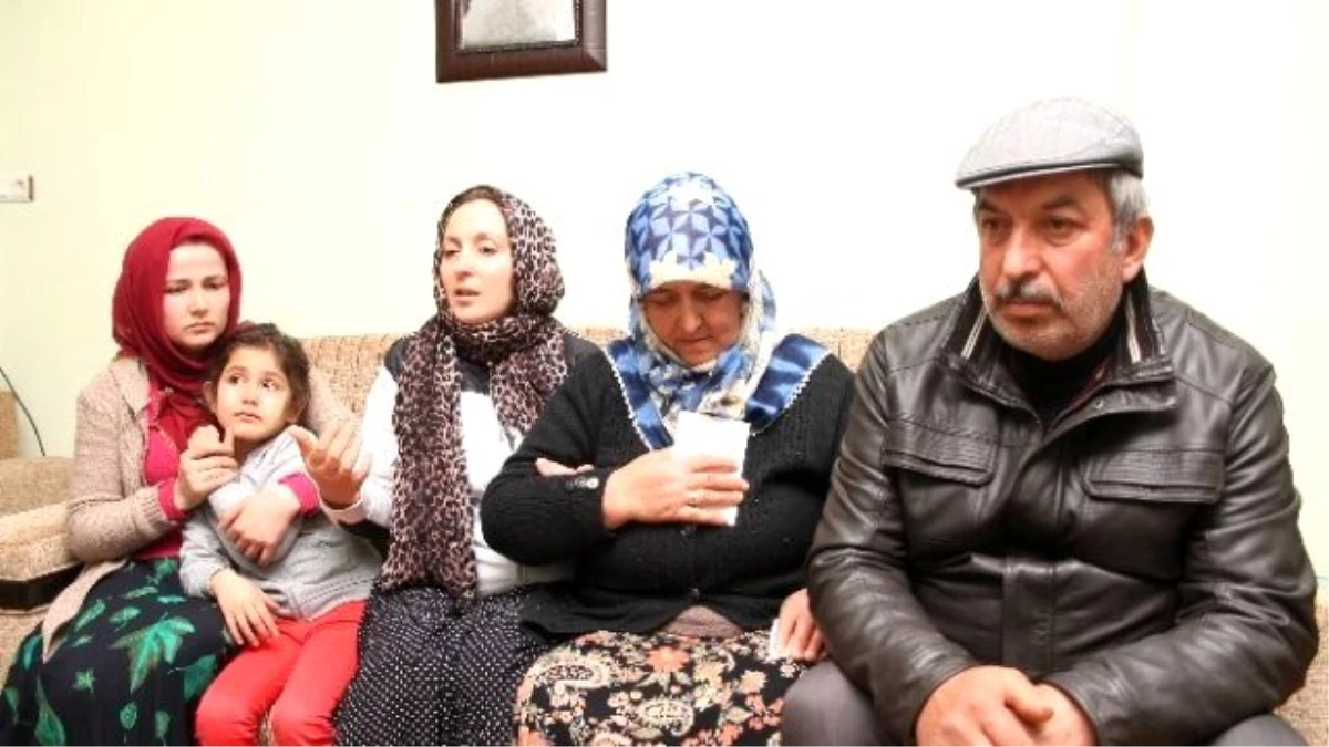 Cezayir\'de Ölen İşçinin Ailesi Tepkili
