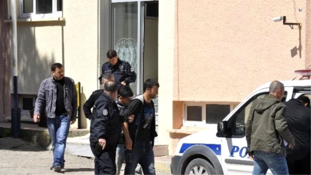 CHP İlçe Başkanın Evine Giren Hırsızlar Suçüstü Yakalandı