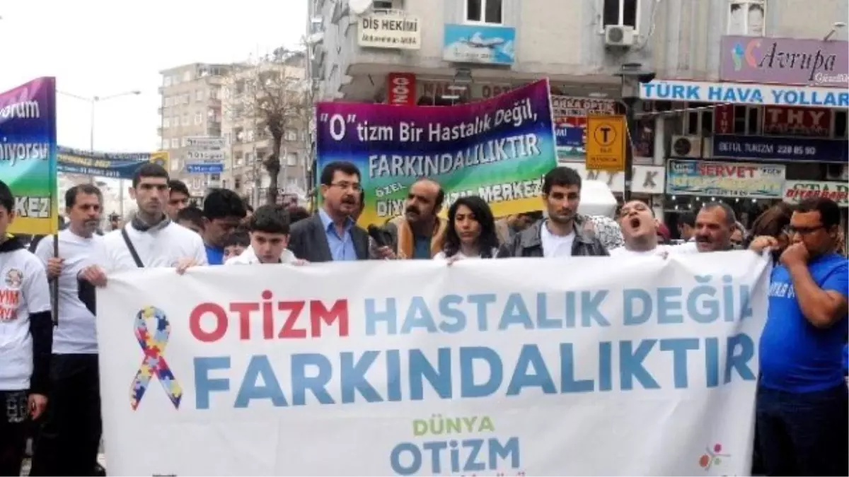 Diyarbakır\'da Dünya Otizm Farkındalık Günü Etkinliği