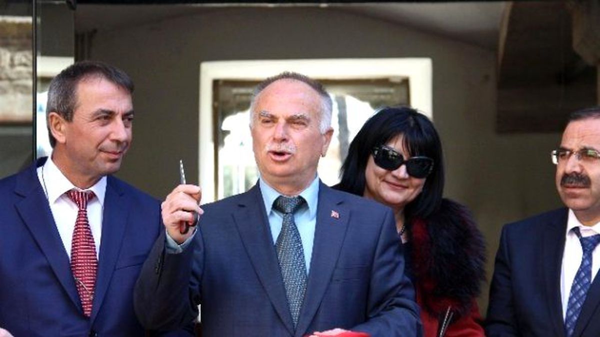Edirne\'de Otistik Öğrencilerin El Emekleri Sergilendi