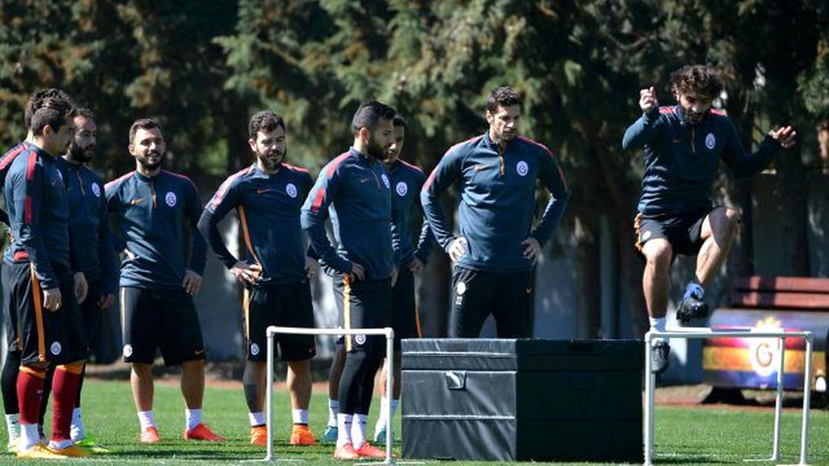Galatasaray\'da Karabükspor Hazırlıkları Sürüyor