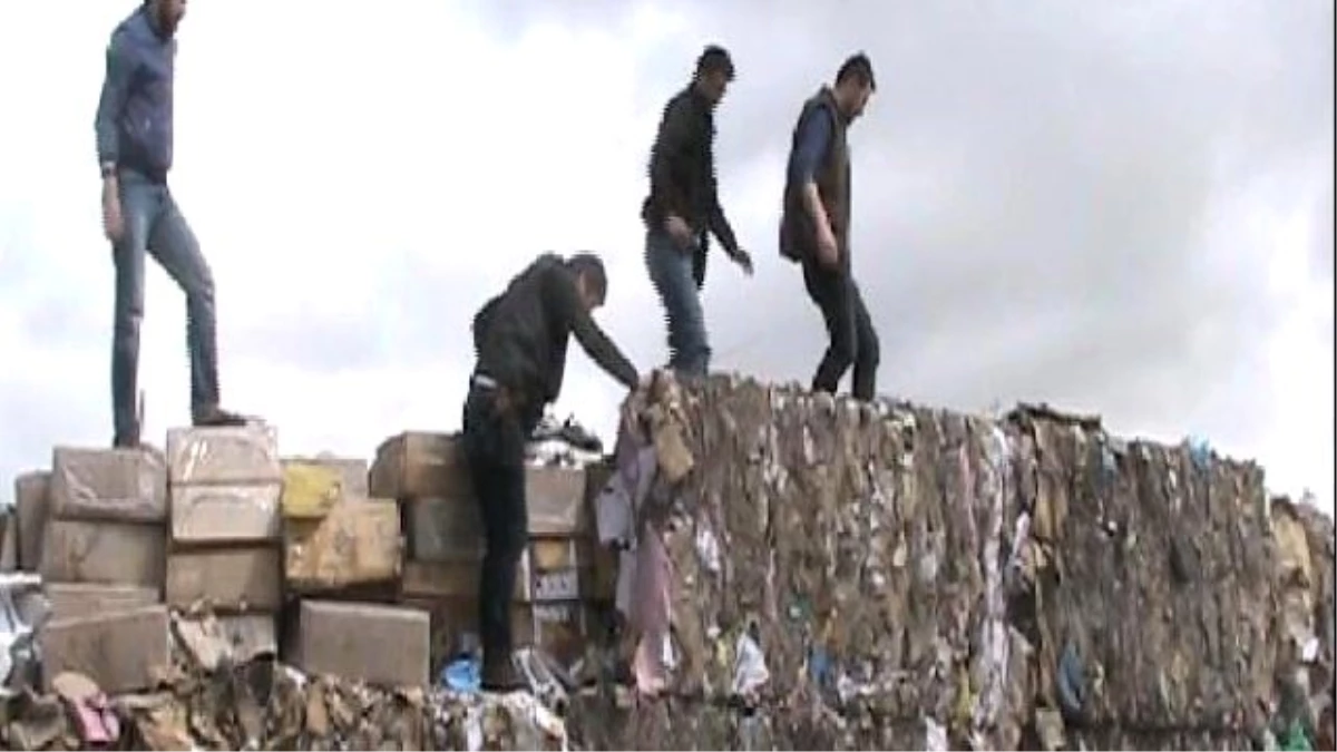 Hurda Balyaları Arasında 142 Bin Paket Kaçak Sigara