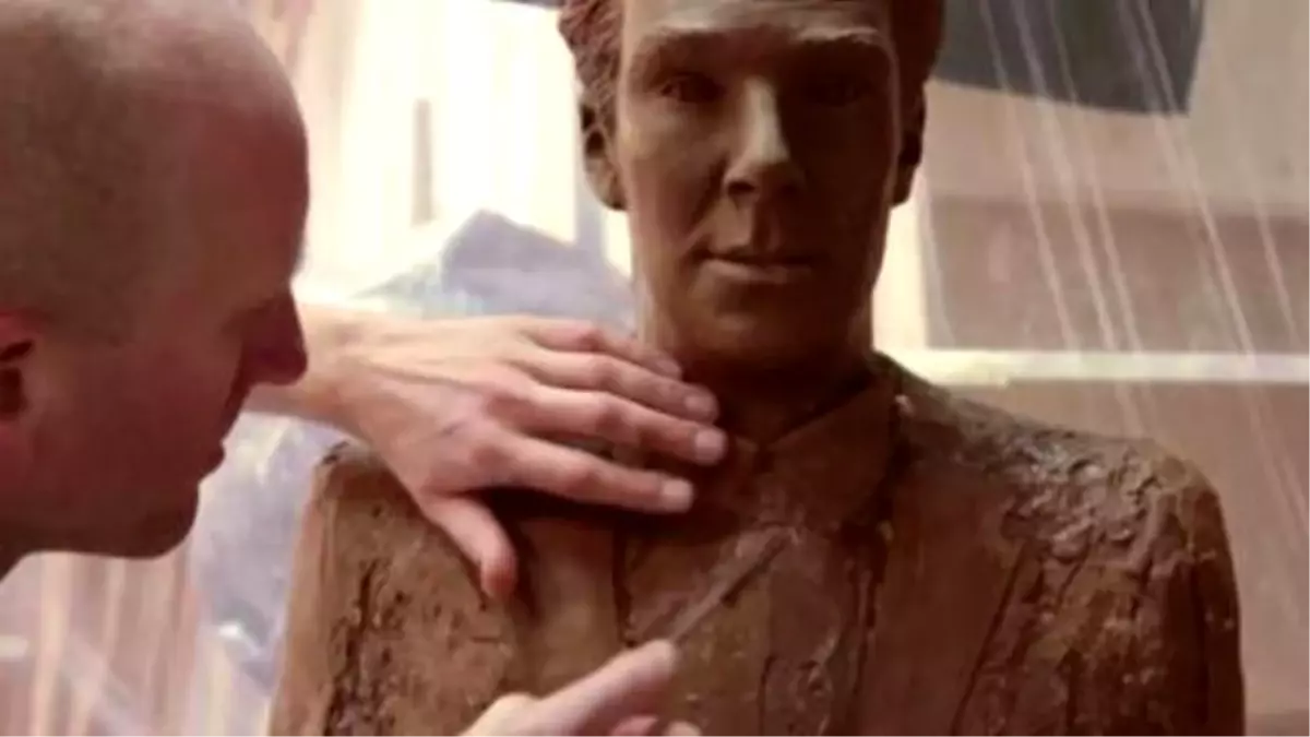 Life-Size Chocolate Benedict Cumberbatch İs Every Woman\'s Easter Wish