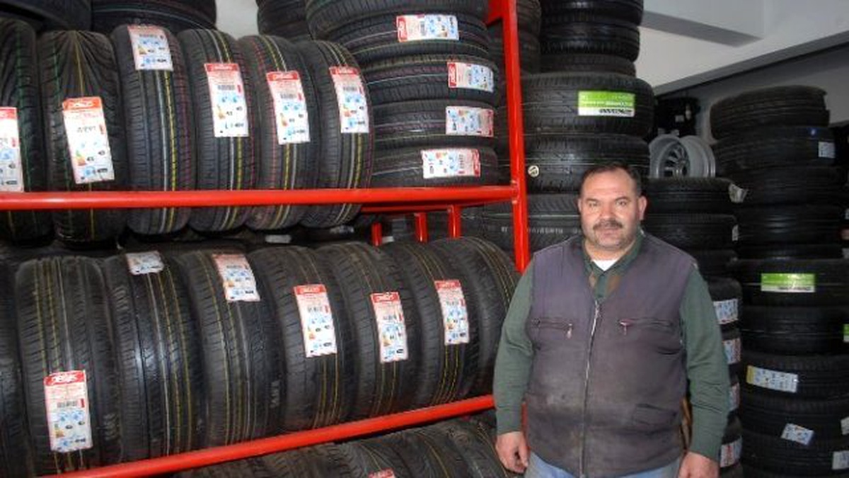 Oto Lastikçilerden \'Yaz Lastiklerinizi Takın\' Uyarısı