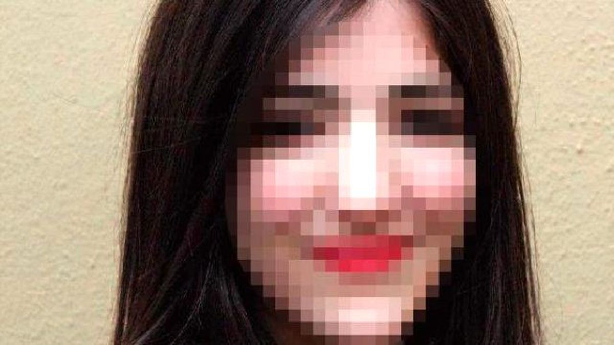 Liseli Kızlar, Sahilde Maskeli Kişilerin Saldırısına Uğradı