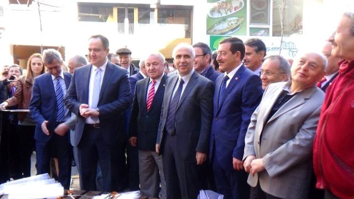 Fındık Heykelinin Açılışı Yapıldı