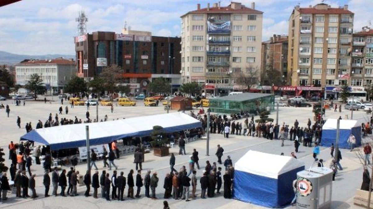 Geleneksel Ahi Pilavı\'nın Dağıtımı Yapıldı