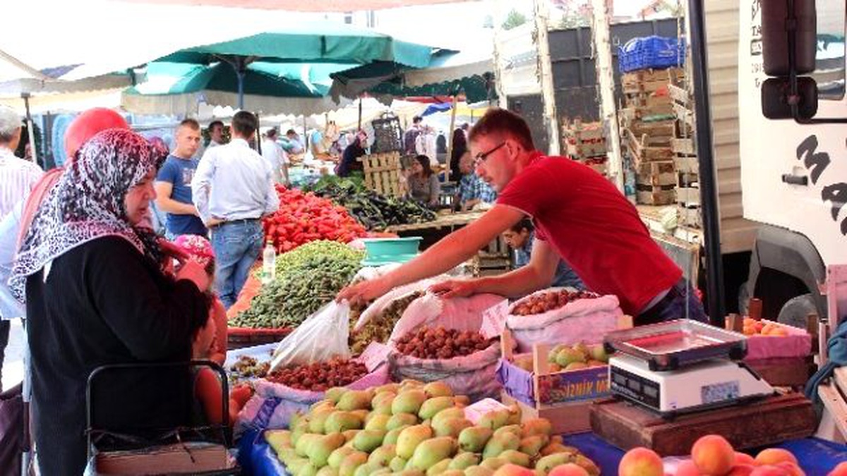 Halkın Yüzde 87\'isi Cumartesi Pazarı\'nın Tekrar Açılmasını İstiyor