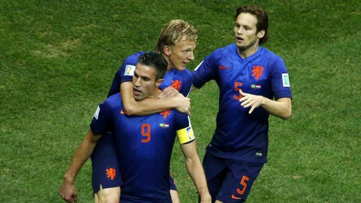 Müthiş İddia: Robin Van Persie, Kuyt\'a İstanbul\'u Sordu!