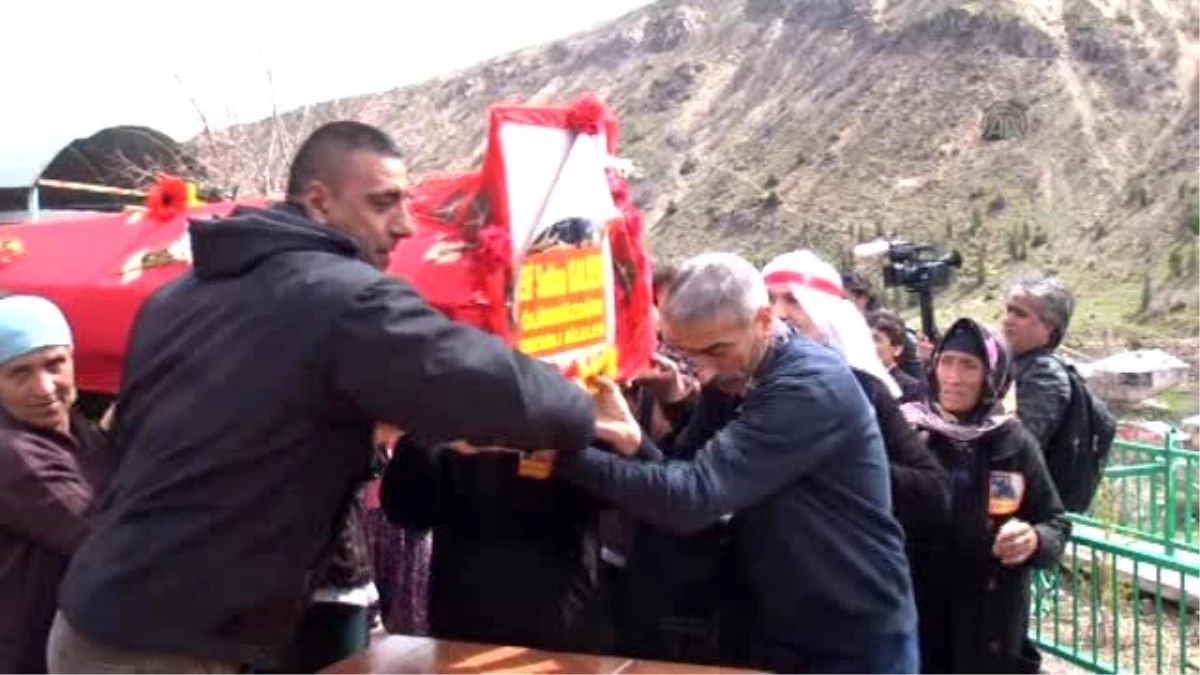 Öldürülen Terör Örgütü Üyesi Kalsen\'in Cenazesi Defnedildi