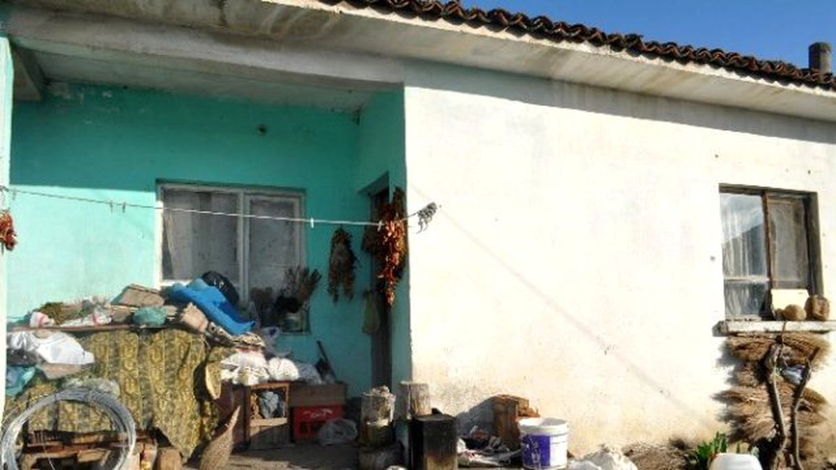 Yaşlı Kadın Evinde Ölü Bulundu