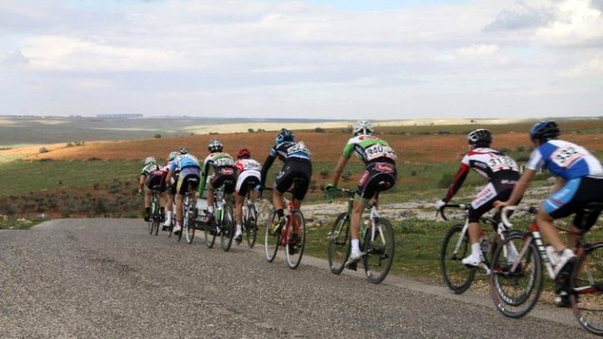 120 Bisikletçi Şahinbey Kupası İçin Pedal Çevirdi