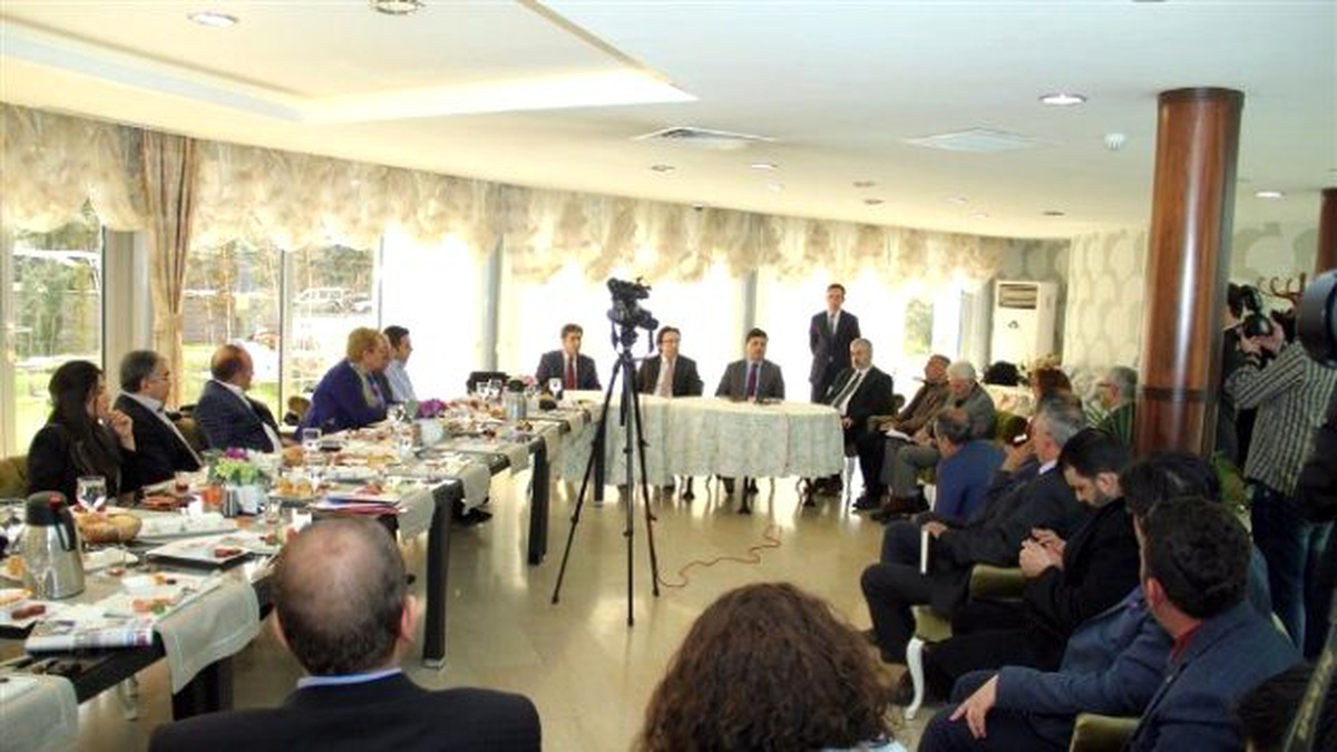 AK Parti İl Başkanlığı Yerel Basın Mensupları ile Bir Araya Geldi