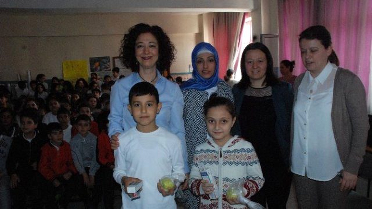 Aliağa\'da Büyüme Çağındaki Çocuklara Seminer
