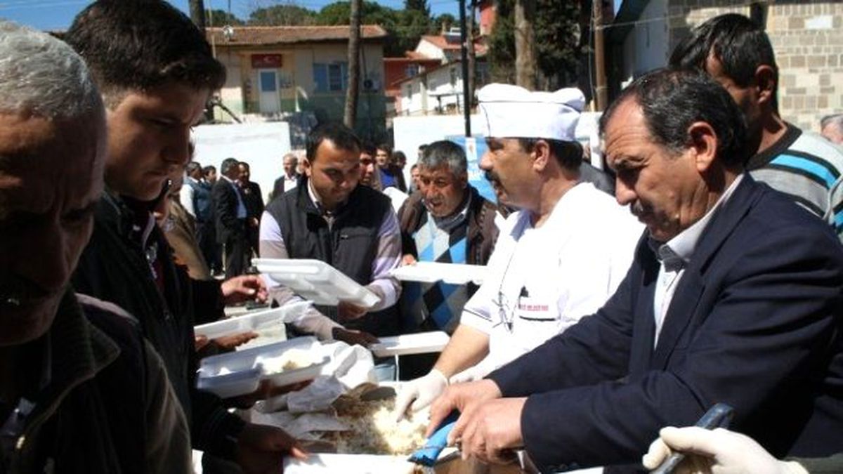 Alparslan Türkeş Selendi İlçesinde Dualarla Anıldı