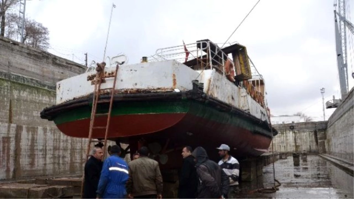 Atıl Durumdaki Gezi Teknesi Onarıma Alındı