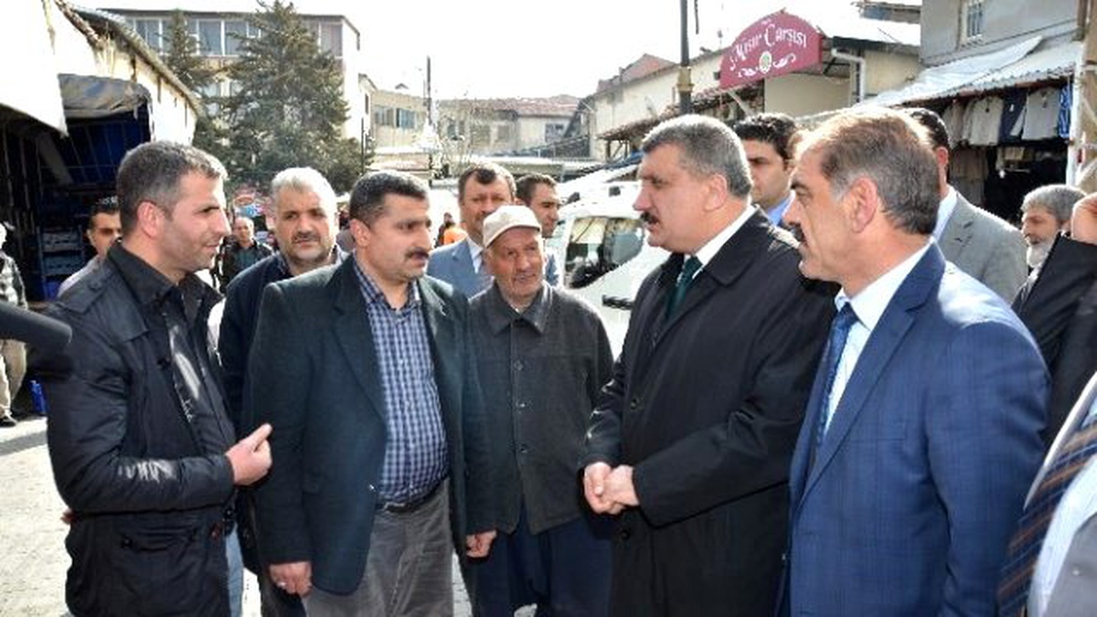 Başkan Gürkan, Kasap Pazarı\'nı Ziyaret Etti
