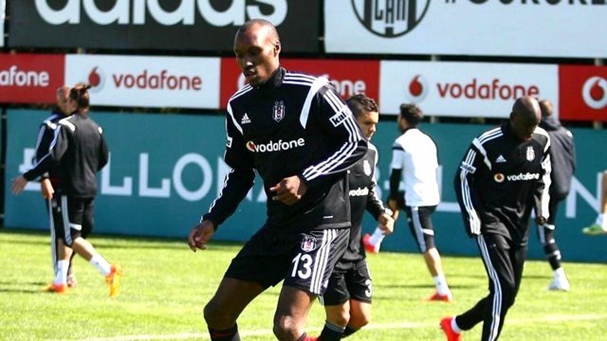 Beşiktaş\'ta Başakşehir Hazırlıkları Sürüyor