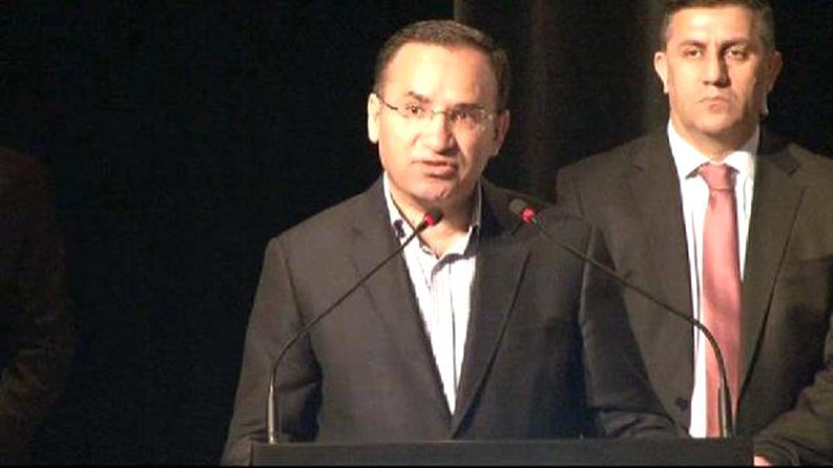 Bozdağ: (Türkiye Barolar Birliği) ya Siz Kapatın ya CHP Kapatsın