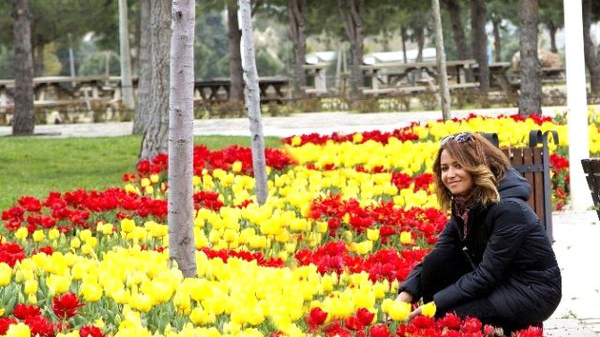 Denizli\'de Park, Meydan ve Kavşaklar Çiçek Açtı