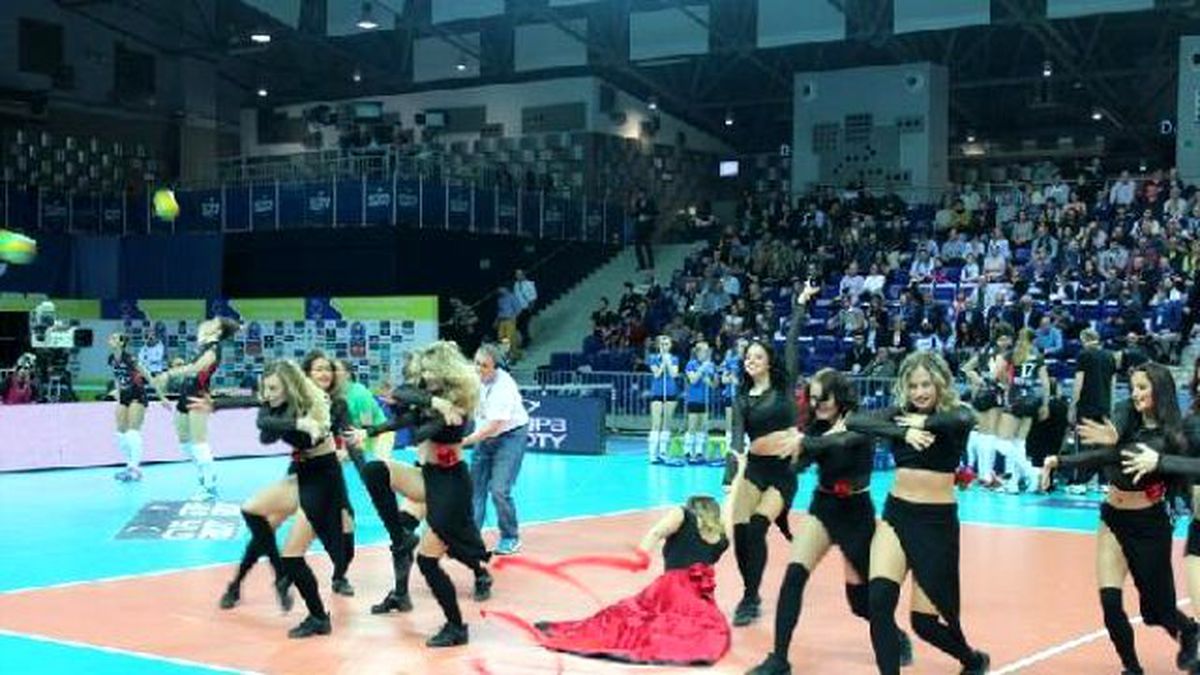 Final Four\'da İlk Finalist İtalyan Unendo Yamamay Busto Oldu