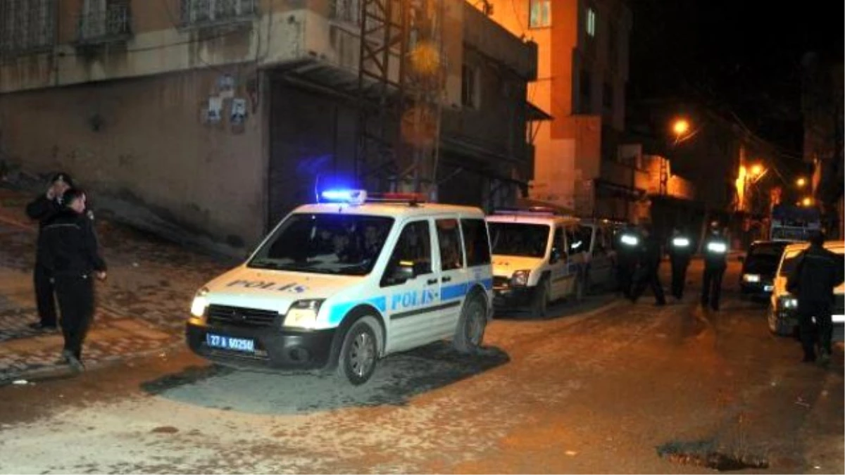 Gaziantep\'te Tüfekli Kavga: 2 Yaralı