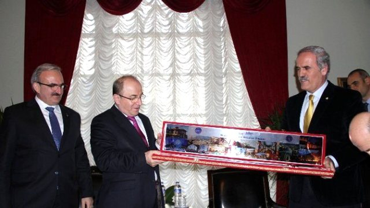 İçişleri Bakanı Öztürk\'ten Dhkp-C Açıklaması