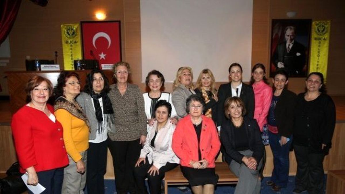 Kadın ve Siyaset Buca\'da Konuşuldu
