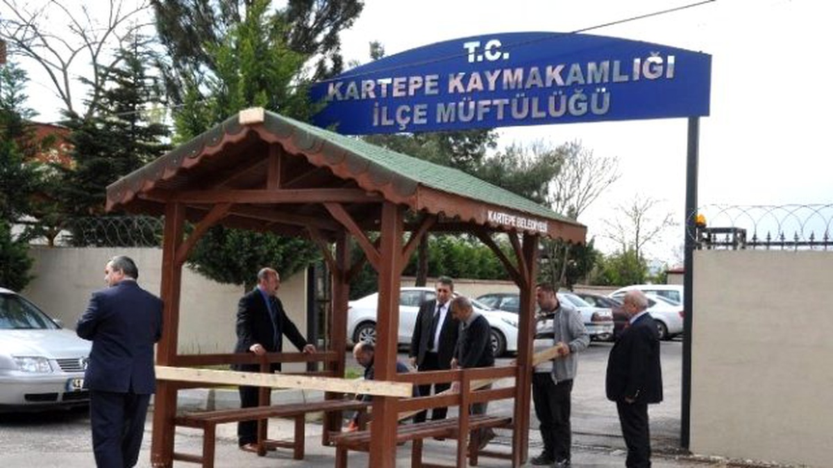 Kartepe Belediyesi\'nden Müftülüğe Kamelya