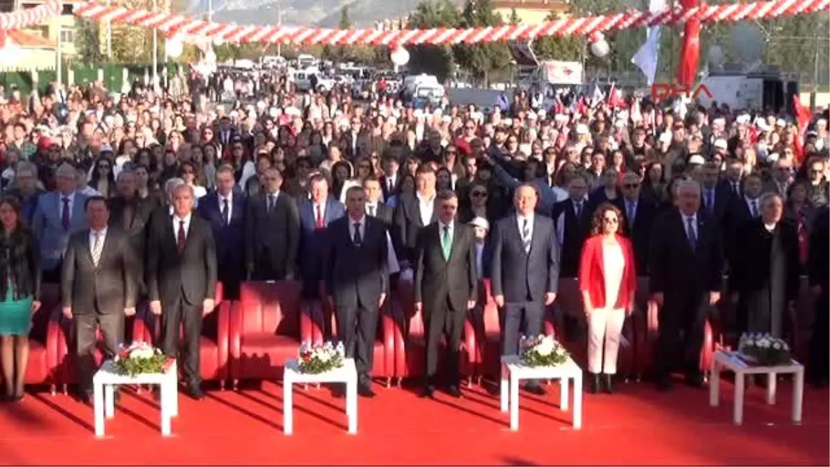 Manisa'nın Atatürk Kent Parkı Açıldı