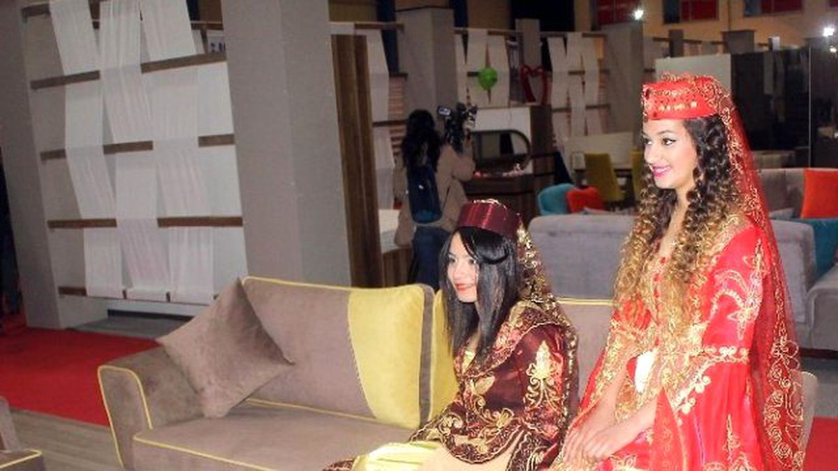 Mersin 9. Mobilya, Evlilik ve Çeyiz Fuarı Açıldı