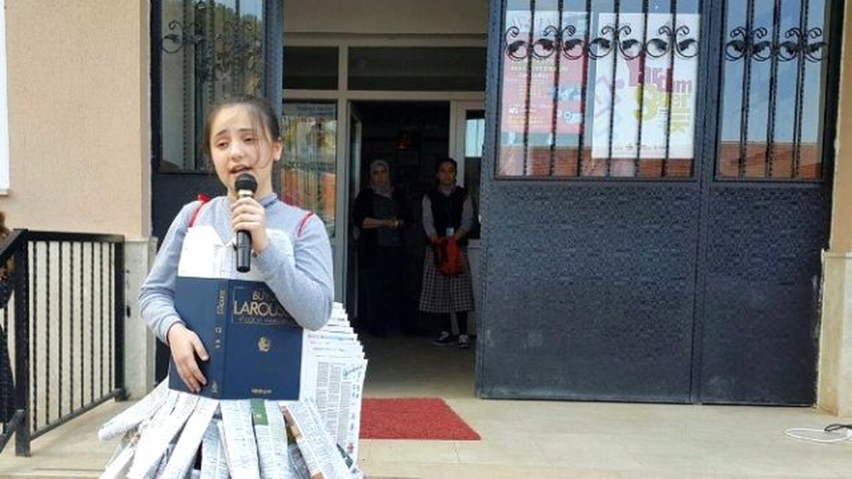 Salihli Sart Mahmut Ortaokulu Kütüphane İstiyor