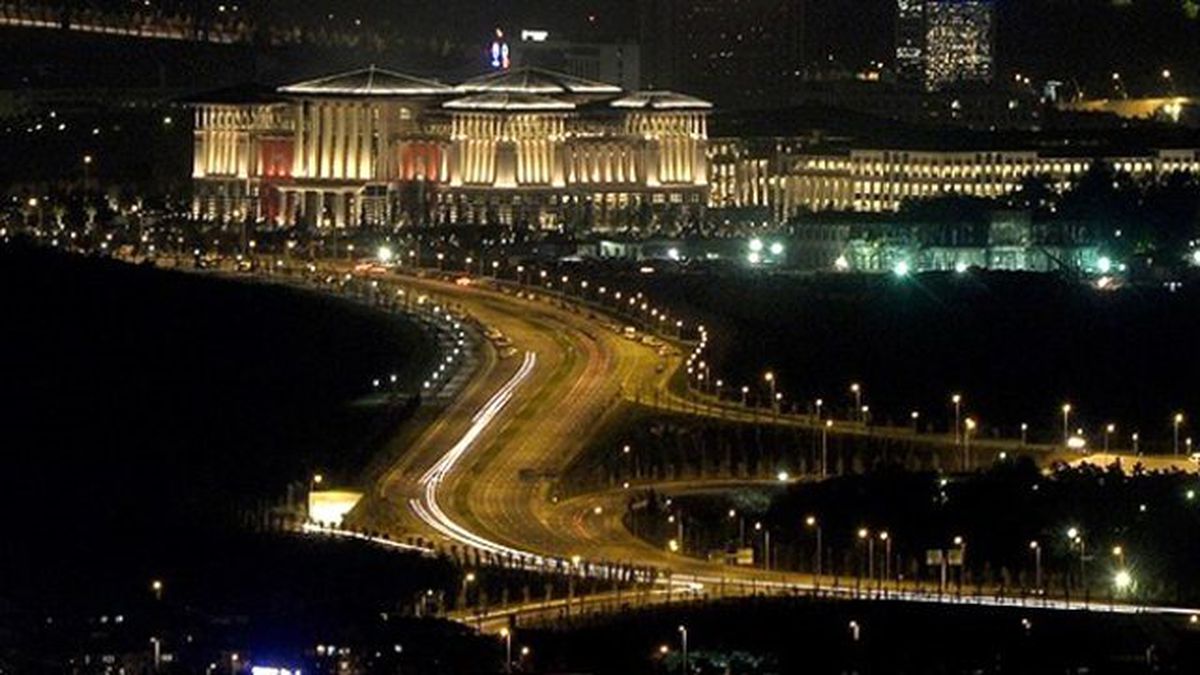Saray Kararı Resmi Gazete\'de