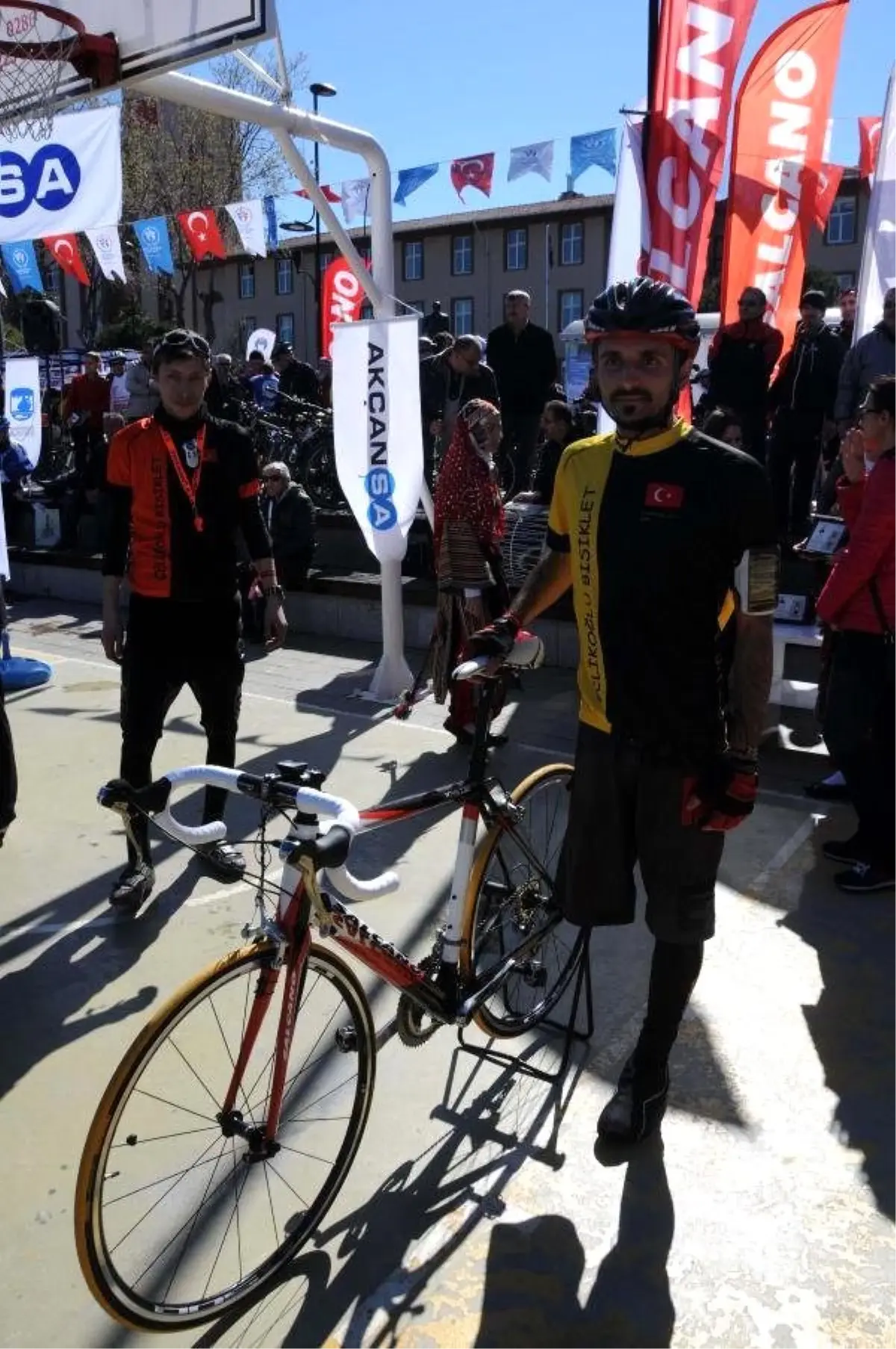 Şehitlere Saygı İçin Pedal Bastılar