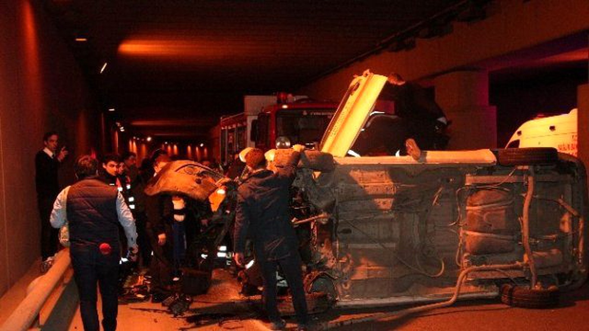 Takla Atan Aracın Motoru Yerinden Söküldü: 1 Yaralı