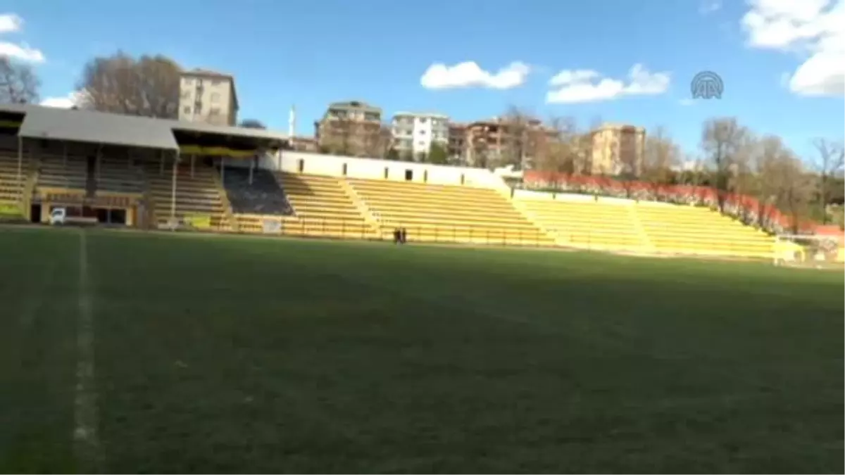 Taraftar "O Sene Bu Sene" Sloganıyla Şampiyonluk İstiyor