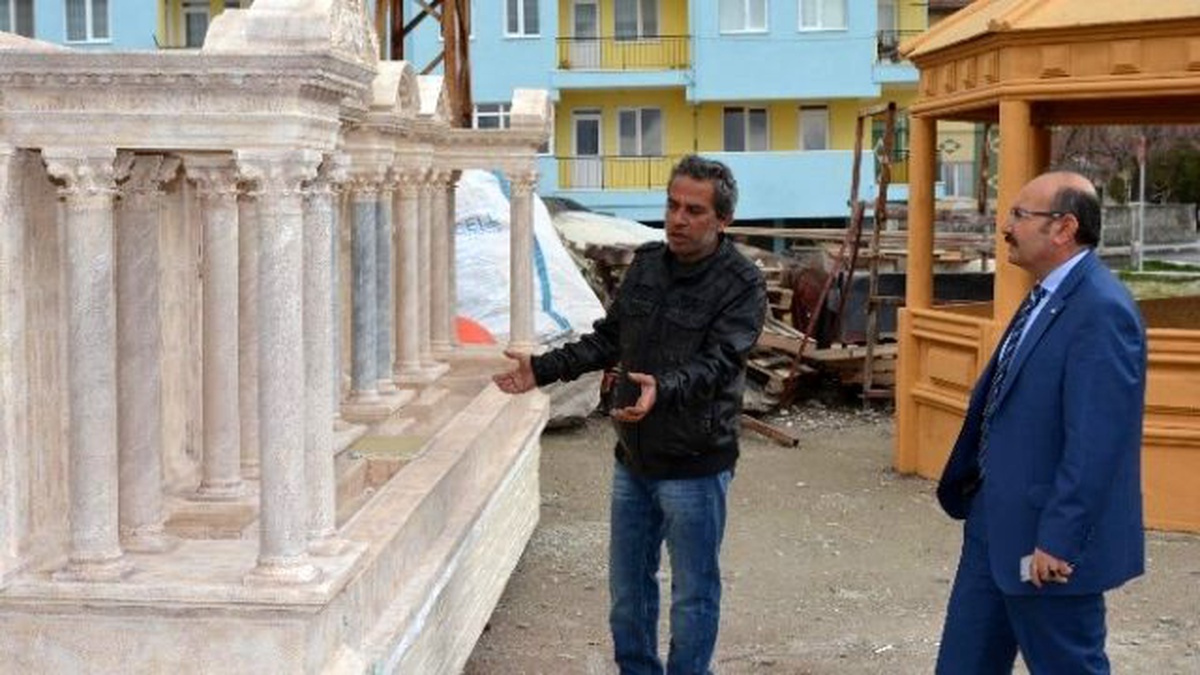Vali Kürklü Vakıfları Ziyaret Etti