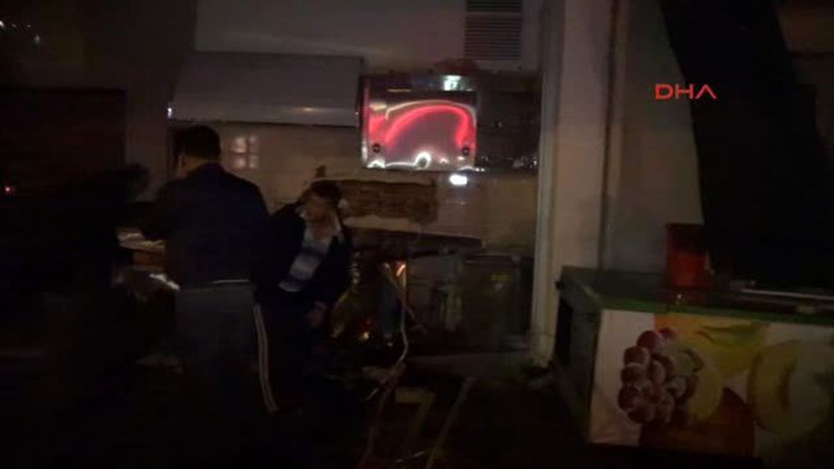 Alkollü Sürücü Pastaneye Daldı: 1 Ölü, 3 Yaralı