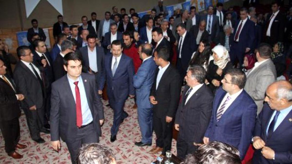 Bakan Çelik: Türkiye\'yi Namerde Teslim Etmedik