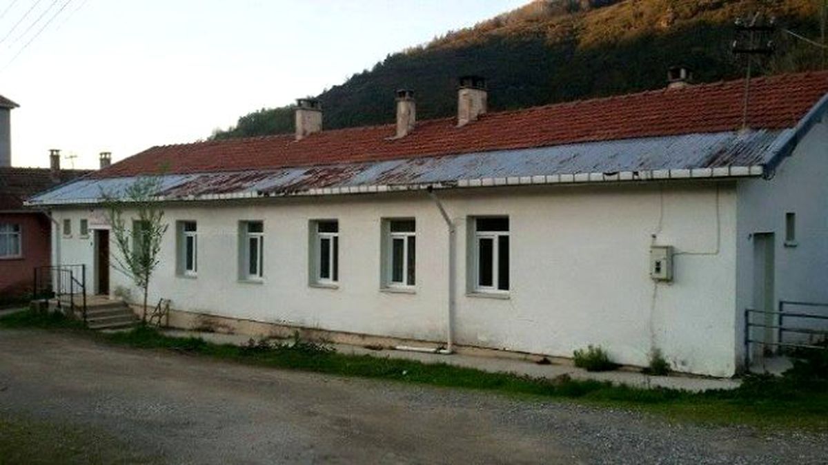 Cide\'de Demir Ailesi, Sağlık Ocağı Onaracak